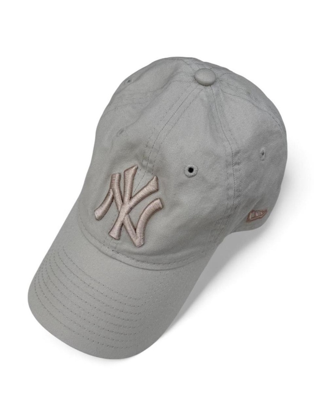 New Era 9TWENTY New York Yankees Hat – Stone/Light Gray